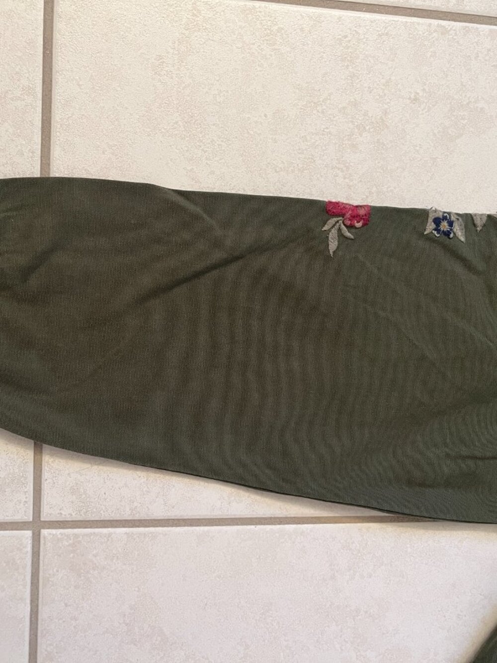 Driftwood Olive Green Floral Embroidered NWT Utility Jacket, Size: L - Picture 13 of 13